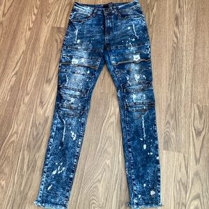 RedFox Junior Size 7 Distressed Skinny Jeans Mid Rise Acid Wash - Frayed Hem